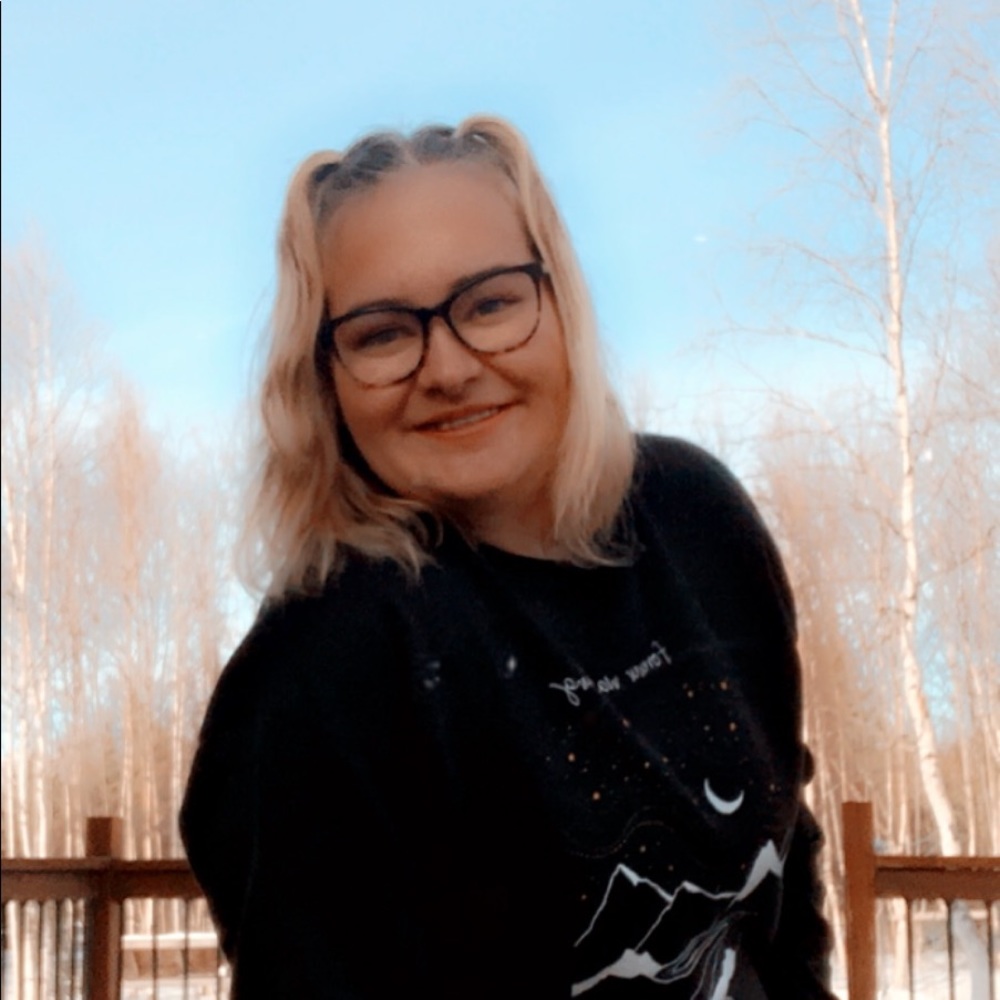 Meet your Posher, Emily